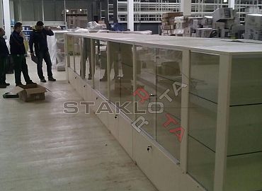 Izložbene staklene vitrine 2 Izložbene staklene vitrine 2