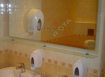 Ogledalo u restoranu